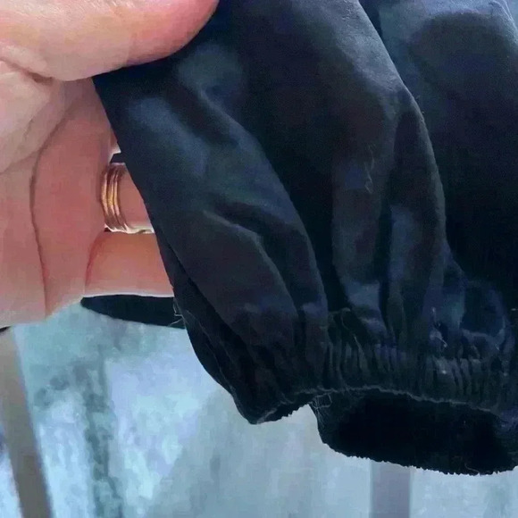 AUREM Black Blouse Women Medium Flowy NWOT, purchased at boutique, ruffles - Picture 2 of 9